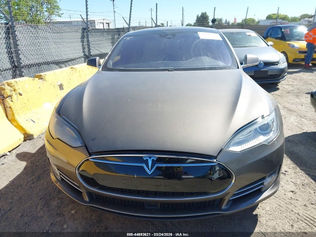 Aukcja sprzedaży 2015 Tesla Model S 60/70/85, vin: 5YJSA1E13FF113464, numer aukcji: 44693621