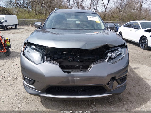 2016 Nissan Rogue S/sl/sv მანქანა იყიდება აუქციონზე, vin: 5N1AT2MVXGC796631, აუქციონის ნომერი: 44693647