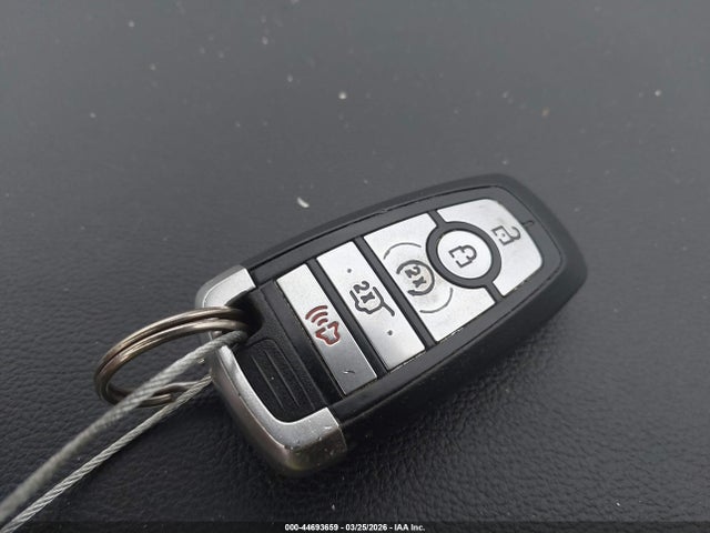 Продажа на аукционе авто 2024 Ford Explorer Xlt, vin: 1FMSK7DH6RGA03934, номер лота: 44693659