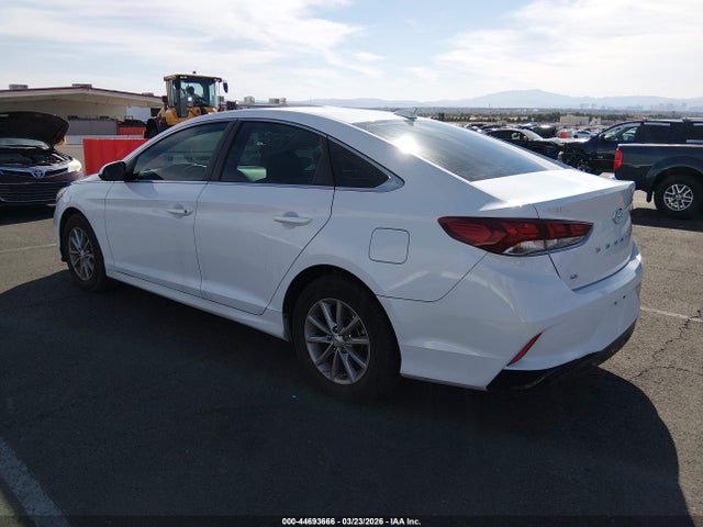Hyundai SONATA SE 2019 5NPE24AF9KH753333 Image 3