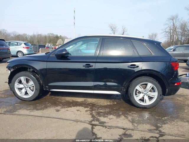 44693701 :رقم المزاد ، WA1ANAFY2J2026558 vin ، 2018 Audi Q5 مزاد بيع