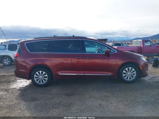 Aukcja sprzedaży 2017 Chrysler Pacifica Touring-l, vin: 2C4RC1BG2HR771396, numer aukcji: 44693715