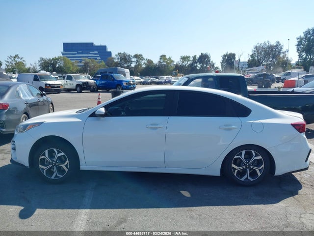 3KPF24ADXKE115003 KIA Forte Lxs