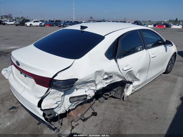 3KPF24ADXKE115003 KIA Forte Lxs