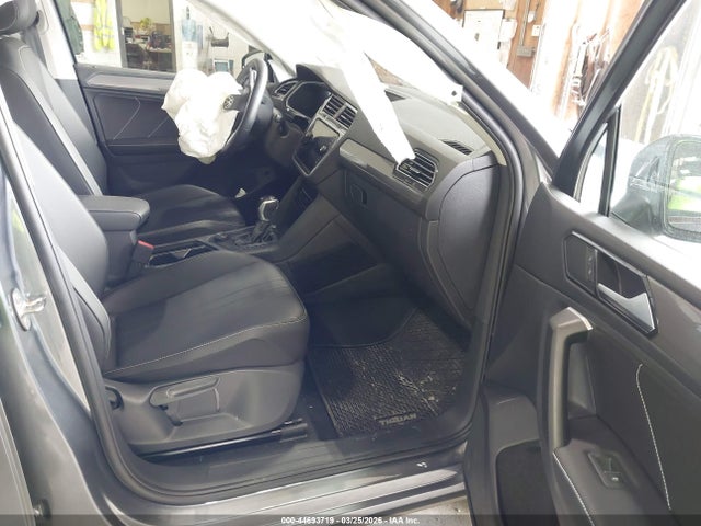 2024 VOLKSWAGEN TIGUAN 3VVMB7AX9RM186567 Photo 4