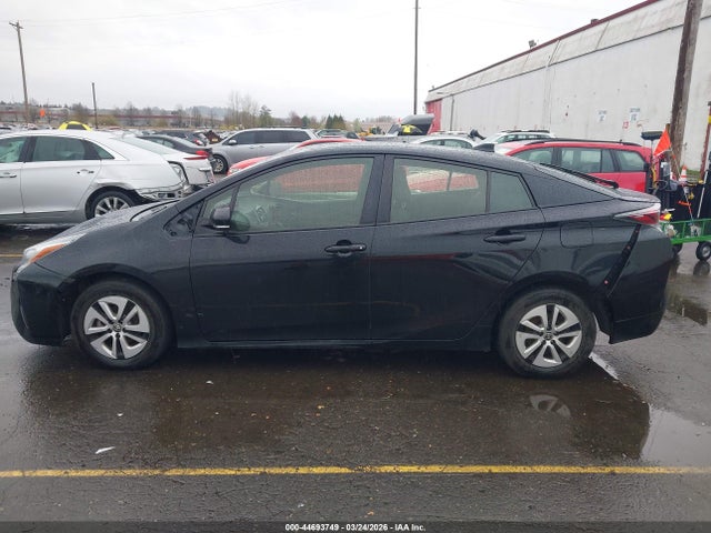 Toyota Prius Three 2016 JTDKARFU3G3000247 Image 14
