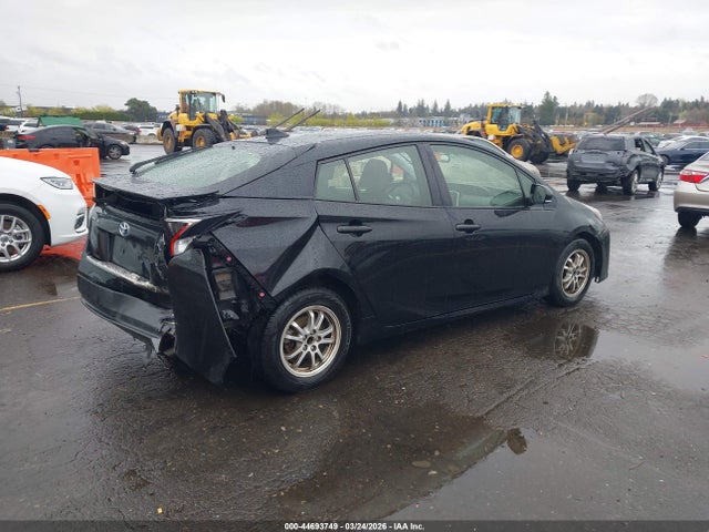 Toyota Prius Three 2016 JTDKARFU3G3000247 Image 4