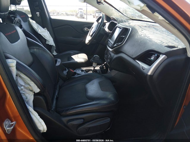 Продажа на аукционе авто 2016 Jeep Cherokee Trailhawk, vin: 1C4PJMBS6GW286980, номер лота: 44693751