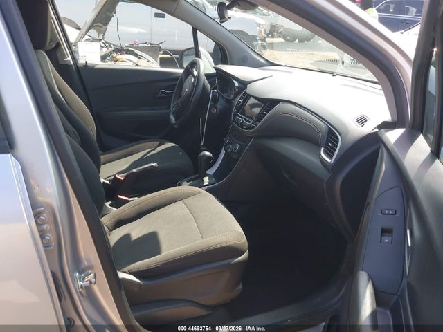 Chevrolet TRAX LS 2018 KL7CJKSB2JB574039 Image 5