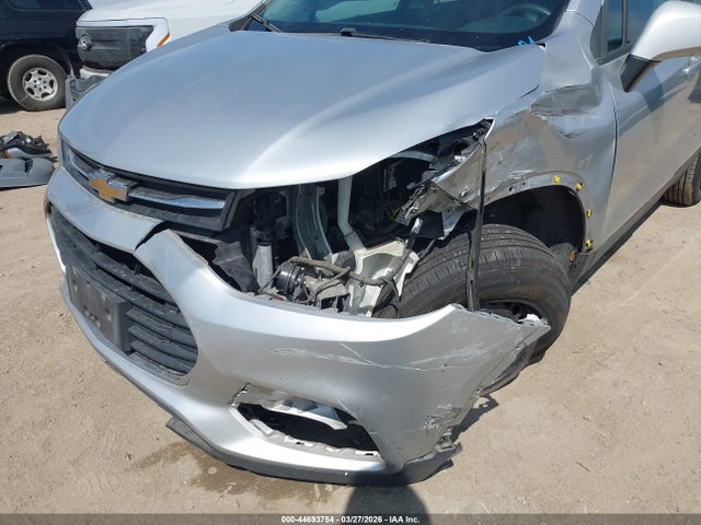 Chevrolet TRAX LS 2018 KL7CJKSB2JB574039 Image 6