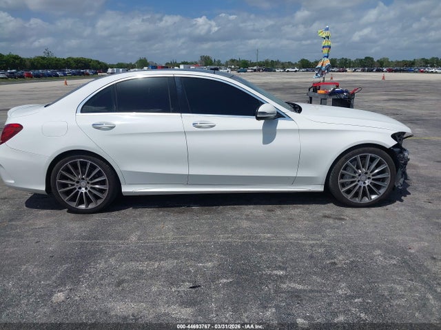 44693767 :رقم المزاد ، 55SWF4JBXHU186495 vin ، 2017 Mercedes-benz C 300 Sport مزاد بيع