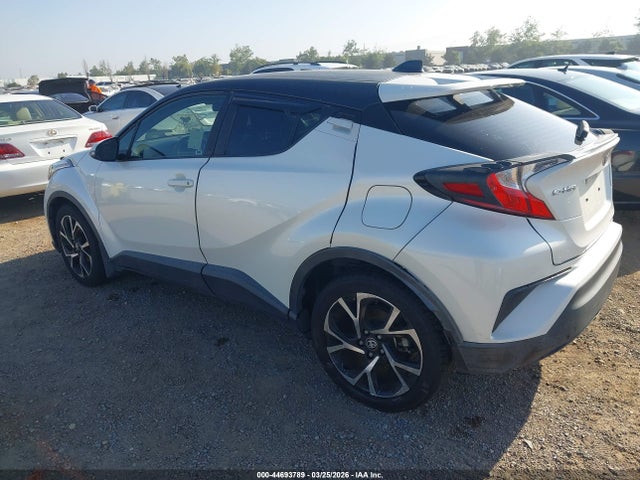 2020 Toyota C-hr Xle მანქანა იყიდება აუქციონზე, vin: JTNKHMBX3L1079919, აუქციონის ნომერი: 44693789