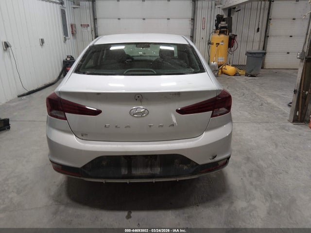 Hyundai ELANTRA SE 2019 5NPD74LFXKH468229 Image 17