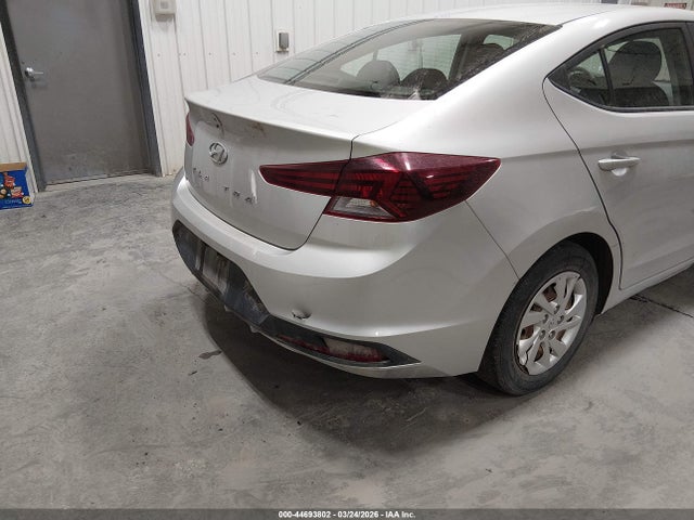 Hyundai ELANTRA SE 2019 5NPD74LFXKH468229 Image 18