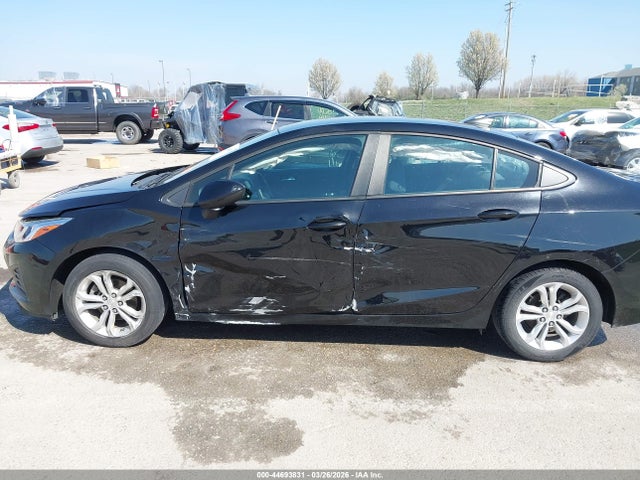 2019 CHEVROLET CRUZE 1G1BC5SM5K7148452 Photo 5