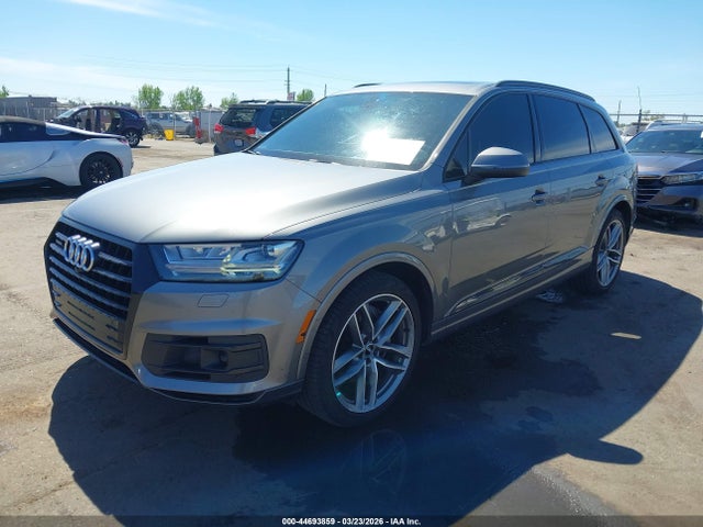 WA1VAAF72JD010305 Audi Q7 3.0t Premium