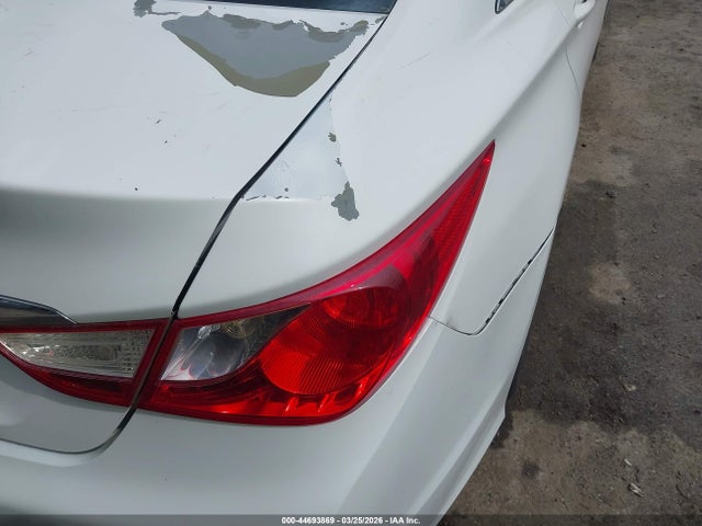 Продажа на аукционе авто 2014 Hyundai Sonata Gls, vin: 5NPEB4AC9EH824766, номер лота: 44693869