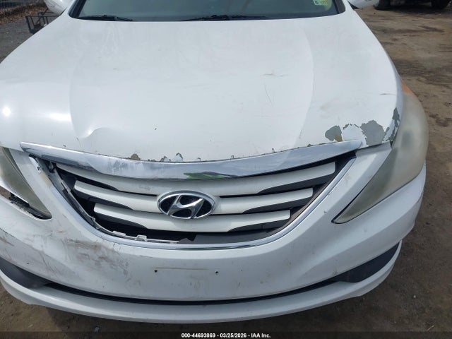 Продажа на аукционе авто 2014 Hyundai Sonata Gls, vin: 5NPEB4AC9EH824766, номер лота: 44693869
