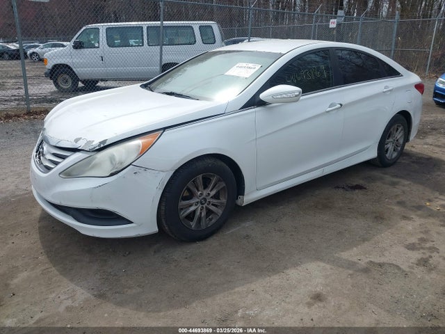 Продажа на аукционе авто 2014 Hyundai Sonata Gls, vin: 5NPEB4AC9EH824766, номер лота: 44693869
