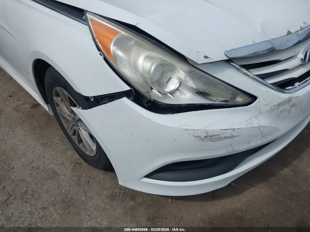 Продажа на аукционе авто 2014 Hyundai Sonata Gls, vin: 5NPEB4AC9EH824766, номер лота: 44693869