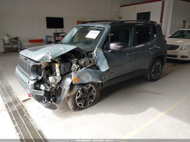 44693889 :رقم المزاد ، ZACCJBCB7HPF35416 vin ، 2017 Jeep Renegade Trailhawk 4x4 مزاد بيع