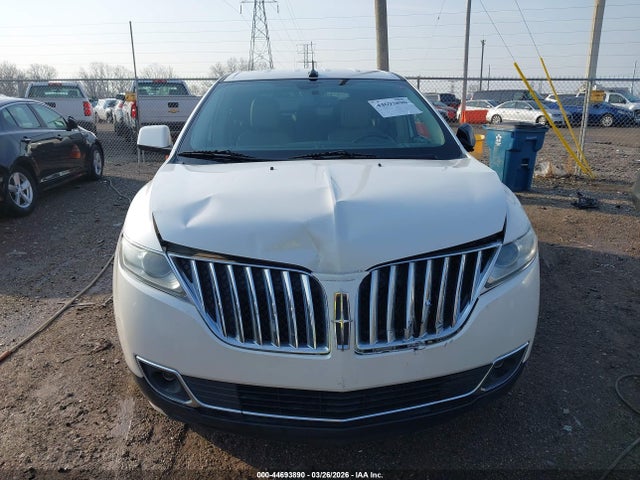 Продаж на аукціоні авто 2011 Lincoln Mkx, vin: 2LMDJ8JK8BBJ01690, номер лоту: 44693890