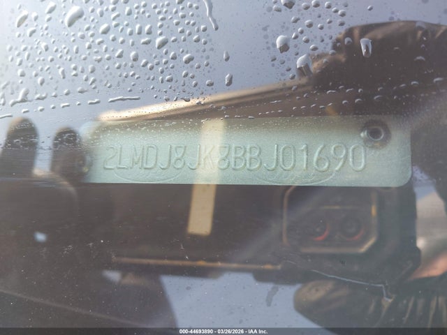 Продаж на аукціоні авто 2011 Lincoln Mkx, vin: 2LMDJ8JK8BBJ01690, номер лоту: 44693890