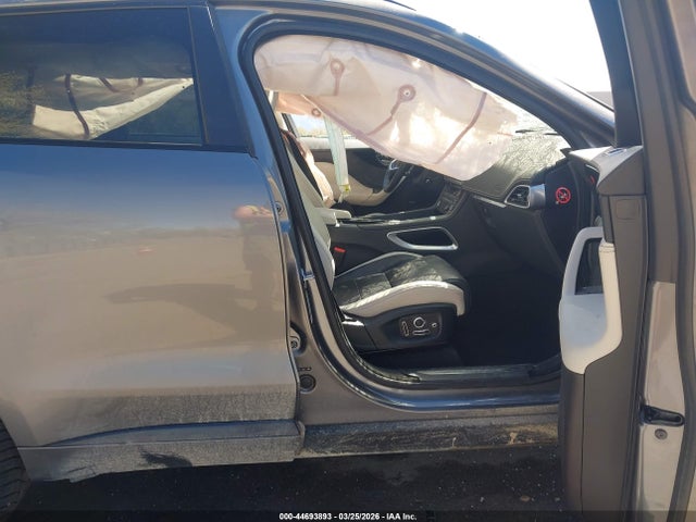 SADCM2FV6JA254957 Jaguar F-PACE S