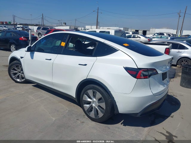 2021 TESLA MODEL Y 5YJYGDED5MF113984 Photo 2