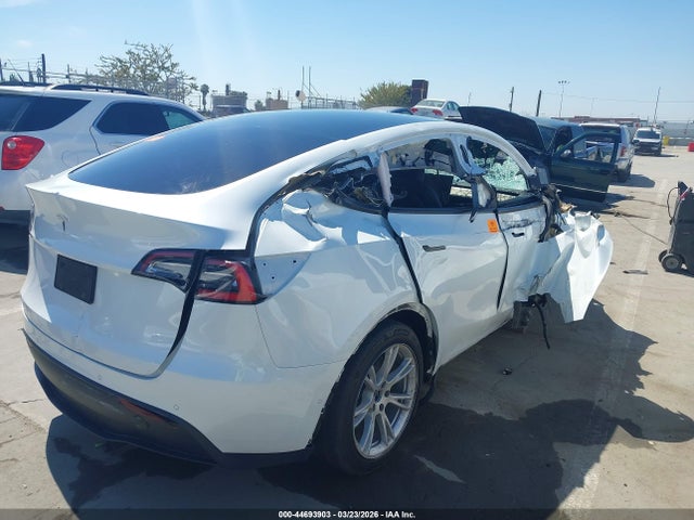 2021 TESLA MODEL Y 5YJYGDED5MF113984 Photo 3