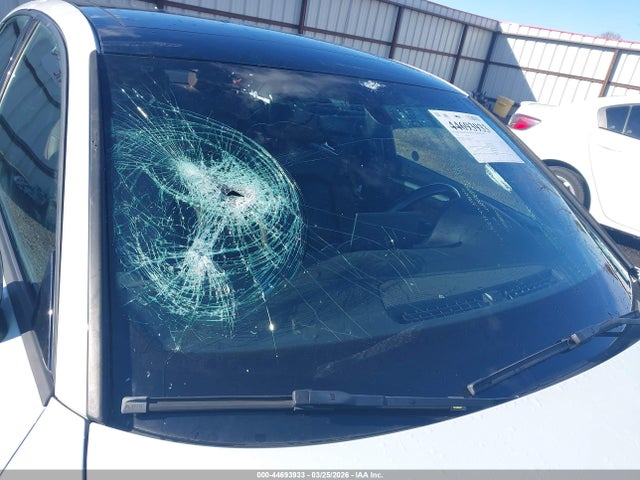 2017 AUDI A3 WAUAUGFF9H1035751 Photo 5