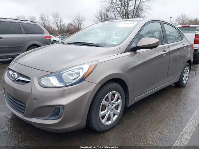2013 HYUNDAI ACCENT KMHCT4AE7DU585448 Photo 1