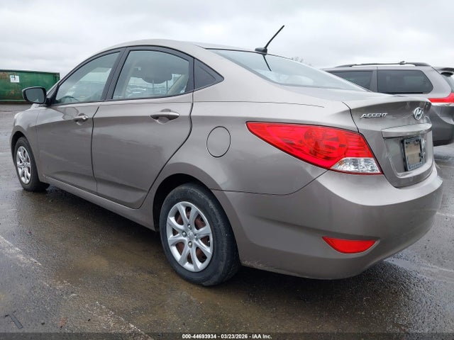 2013 HYUNDAI ACCENT KMHCT4AE7DU585448 Photo 2