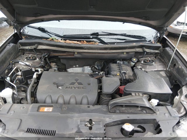 2016 MITSUBISHI OUTLANDER JA4AD2A35GZ056500 Photo 9