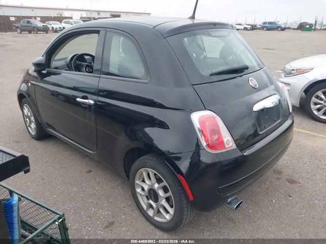 2015 FIAT 500 3C3CFFAR8FT681035 Photo 2