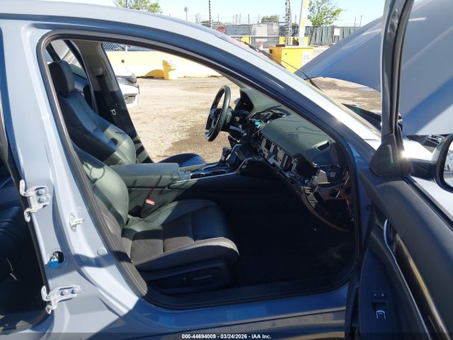 1HGCV1F49NA082084 Honda Accord Sport Special Edition