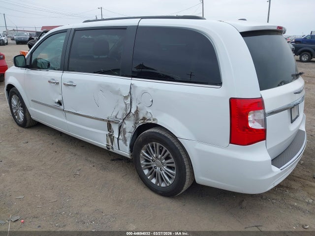 2016 CHRYSLER TOWN & COUNTRY 2C4RC1CG2GR191160 Photo 2