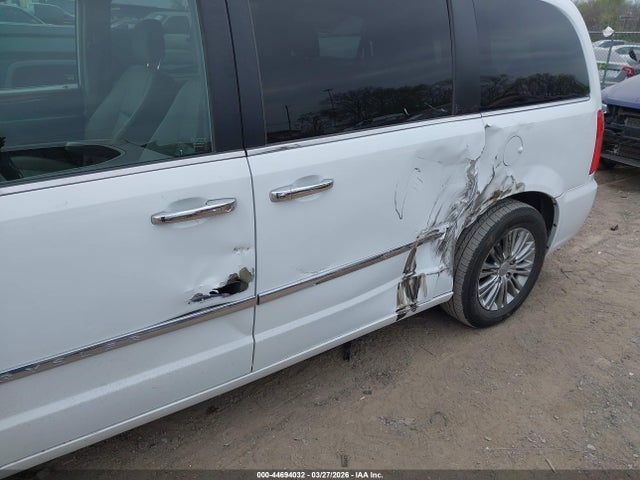 2016 CHRYSLER TOWN & COUNTRY 2C4RC1CG2GR191160 Photo 5