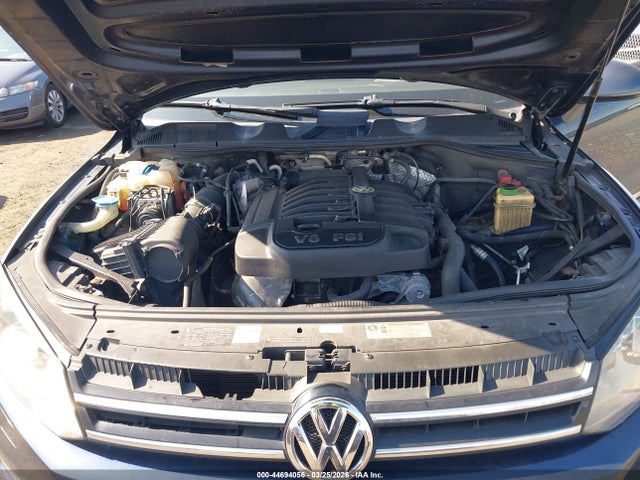 2011 VOLKSWAGEN TOUAREG WVGFF9BP4BD000615 Photo 9