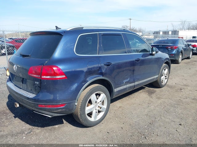 2011 VOLKSWAGEN TOUAREG WVGFF9BP4BD000615 Photo 3