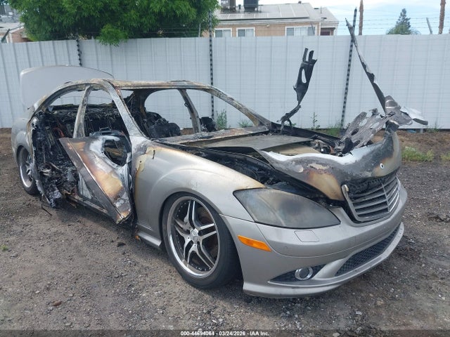 2008 MERCEDES-BENZ S 550 WDDNG71X68A212614