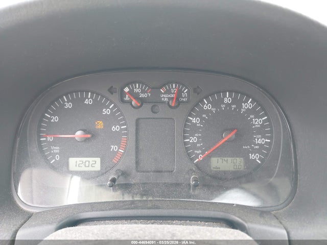 1999 Volkswagen Jetta Gl მანქანა იყიდება აუქციონზე, vin: 3VWRC29M1XM113718, აუქციონის ნომერი: 44694091