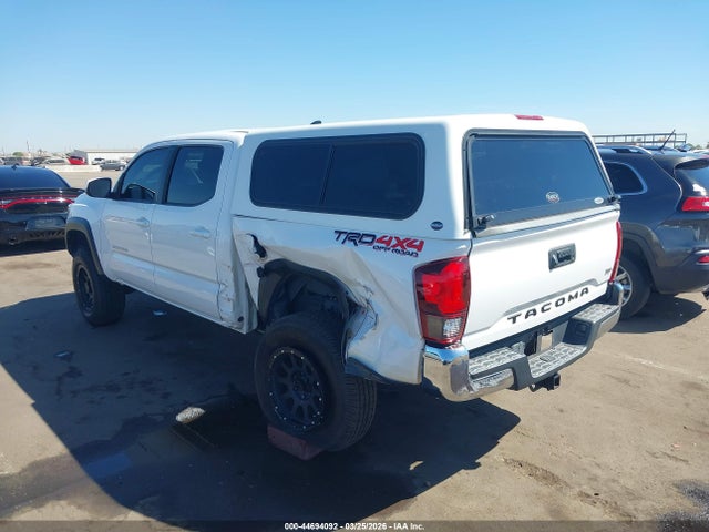 3TMCZ5AN3JM142755 Toyota Tacoma Trd Off Road