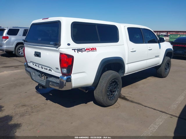 3TMCZ5AN3JM142755 Toyota Tacoma Trd Off Road