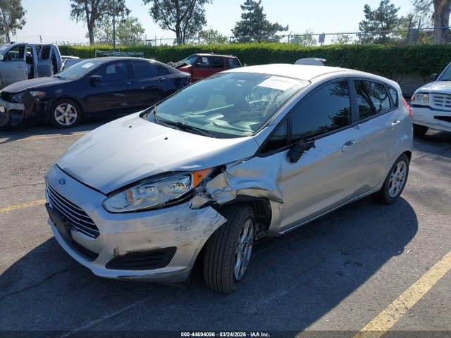 Ford FIESTA SE 2014 3FADP4EJ9EM111209 Image 2