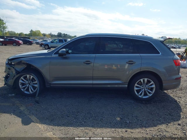 44694100 :رقم المزاد ، WA1LAAF7XHD028875 vin ، 2017 Audi Q7 3.0t Premium مزاد بيع