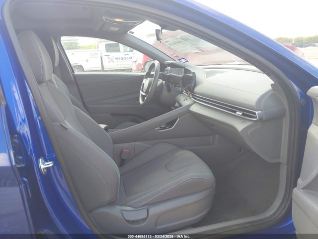 2025 Hyundai Elantra Sel Convenience მანქანა იყიდება აუქციონზე, vin: KMHLS4DGXSU880573, აუქციონის ნომერი: 44694113