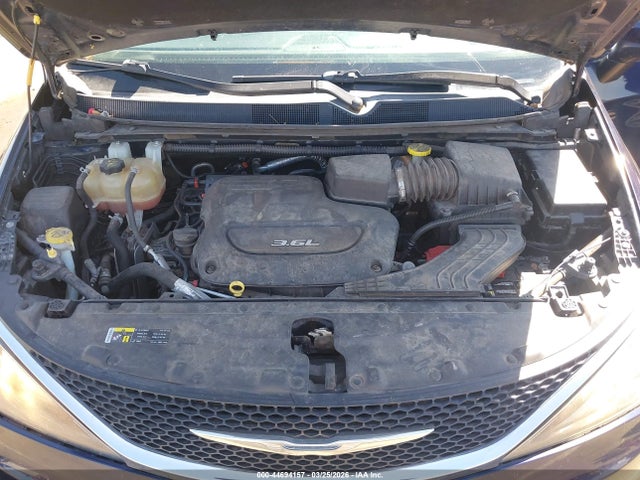 2017 CHRYSLER PACIFICA 2C4RC1DGXHR656381 Photo 9