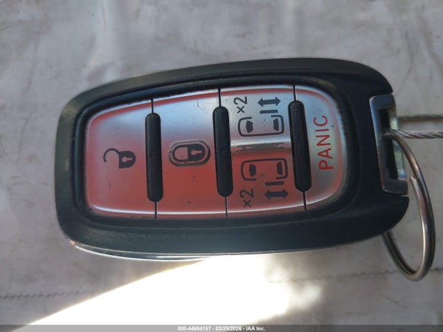 2017 CHRYSLER PACIFICA 2C4RC1DGXHR656381 Photo 10