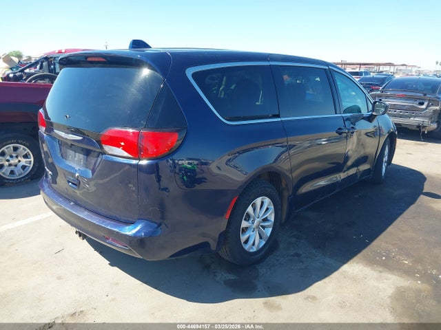 2017 CHRYSLER PACIFICA 2C4RC1DGXHR656381 Photo 3